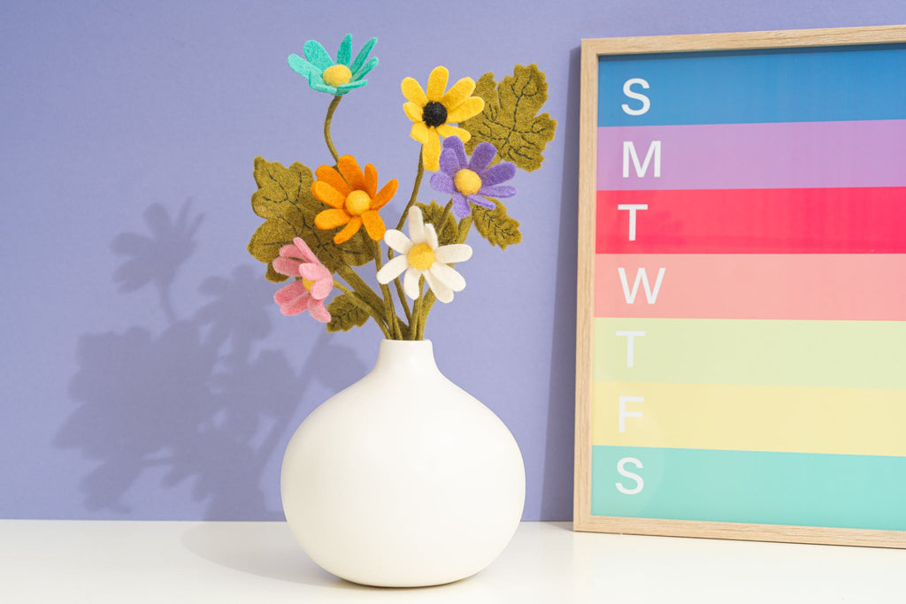 Felt Daisy Accent Stem