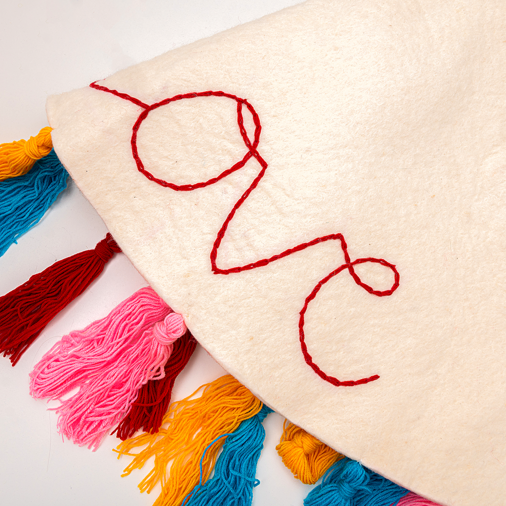 Felt 'Peace Joy Love'
