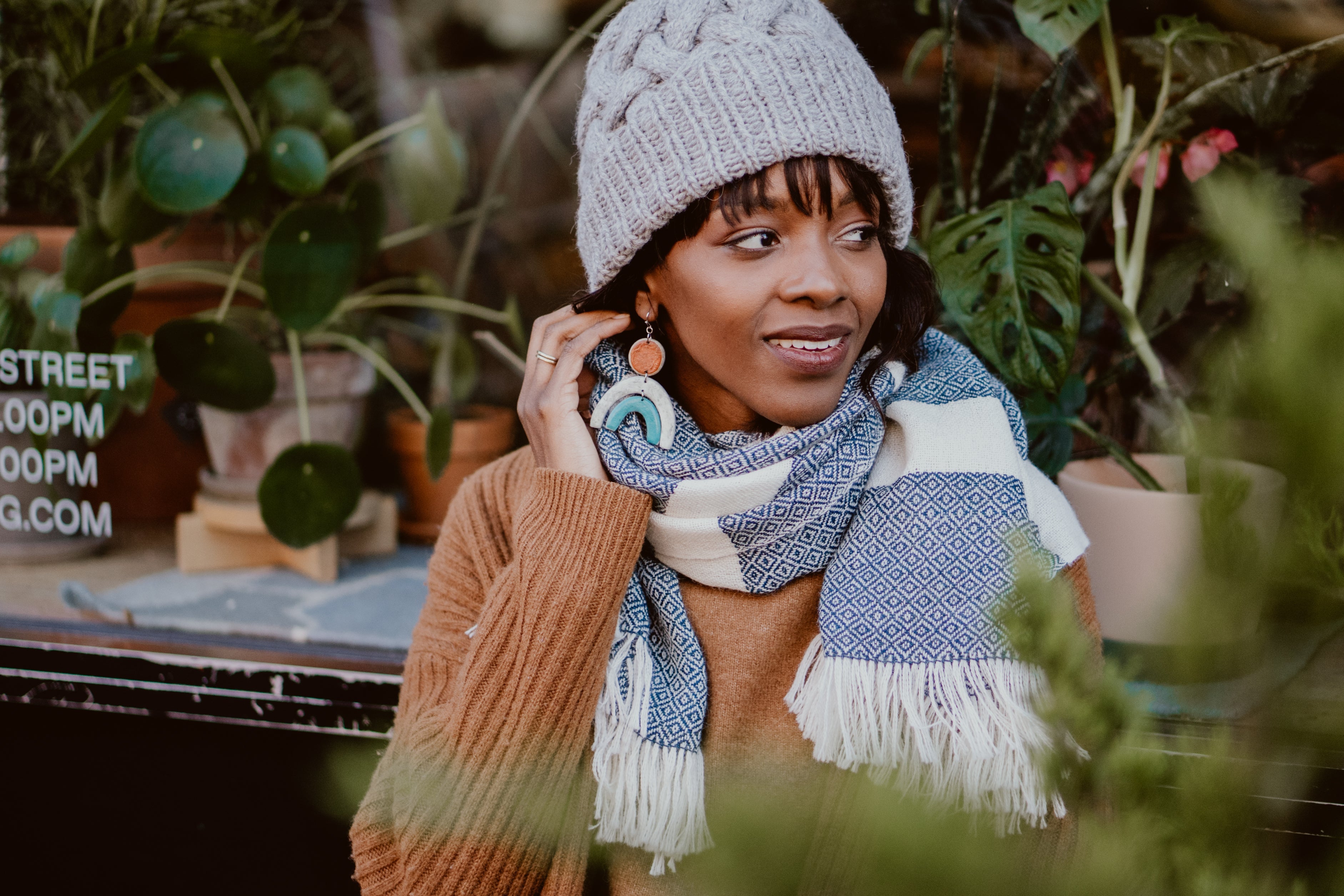 Pom Cable Knit Hat